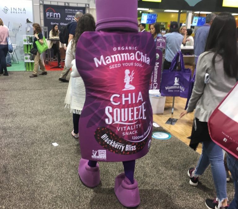 11 Ways to Attract Attention at a Tradeshow